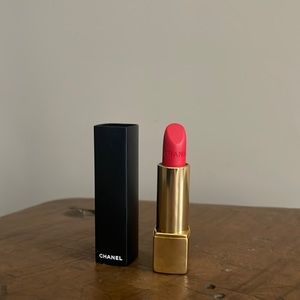 Chanel Rouge Allure Velvet lipstick
